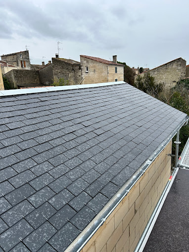 Réfection de toiture couverture adoise
